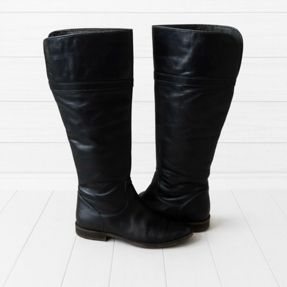 Frye. Black Leather. Double Buckle Straps.
Shirley Boots. Women 5.5. - Picture 3 of 4